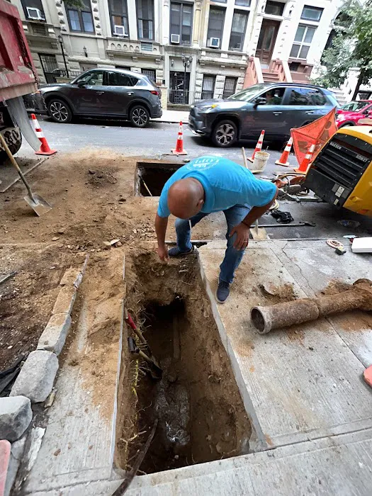 Lopez Plumbing & Heating Mechanical LLC Picture 2