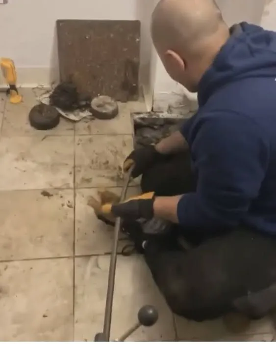 24/7 piping and Drain Services Picture 8