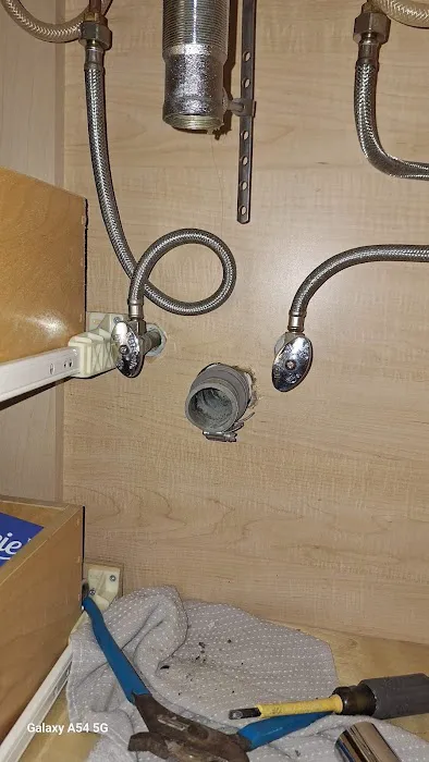 Huitt Plumbing & Heating Picture 9