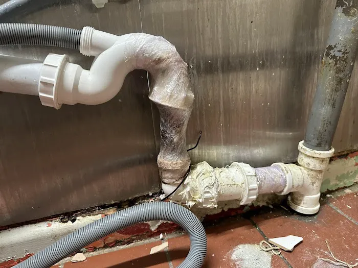 Alex Forest Hills Rapid Plumbers Picture 1