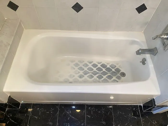 Reglazing bath Picture 2