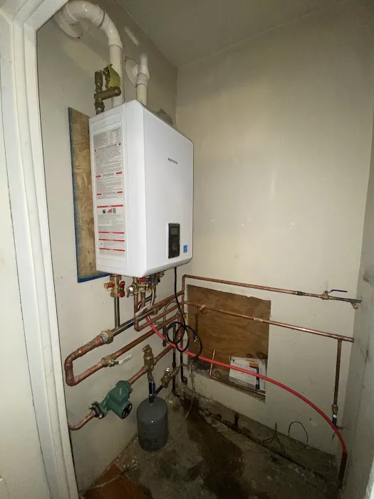 Leaksmith Plumbing & Heating Picture 2