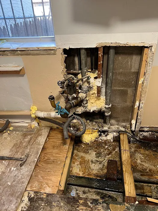 Fenix Pipe Repair & Drain Cleaning Corp. Picture 8