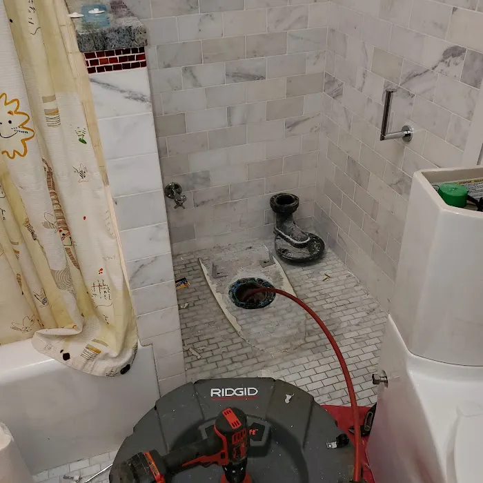 Mr. Plumber Picture 6