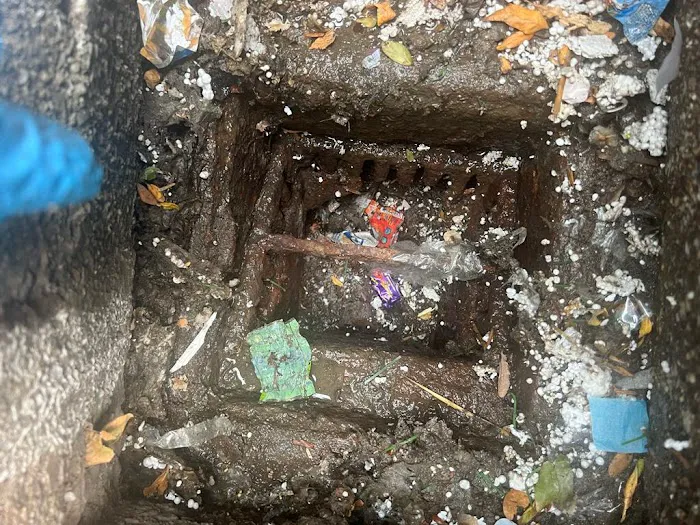 Expert unclog any sewer and drain Picture 5