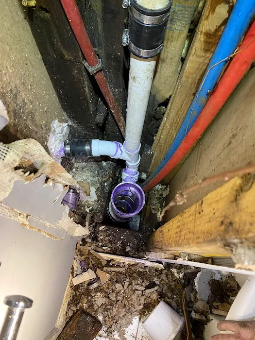 Advantage Plumbing Heating Air & Drain Cleaning Picture 5