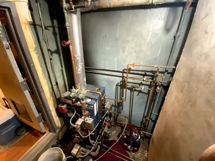MR. PIPE PLUMBING AND HEATING LLC Picture 2