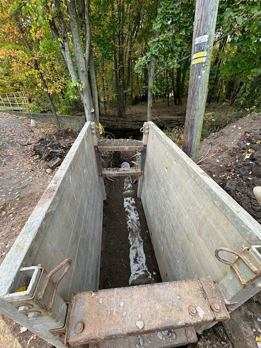 Dutra Excavating & Sewer Inc Picture 4