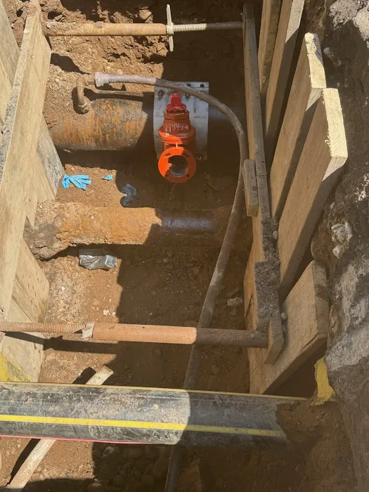 Plumbing Sewer & Water Main Picture 1
