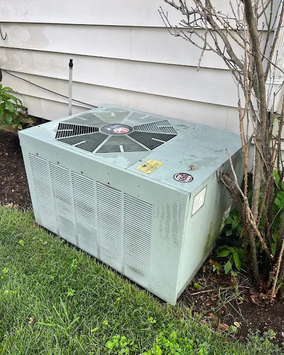Pipe Doctor Home Services - COOLING • HEATING • PLUMBING Picture 2