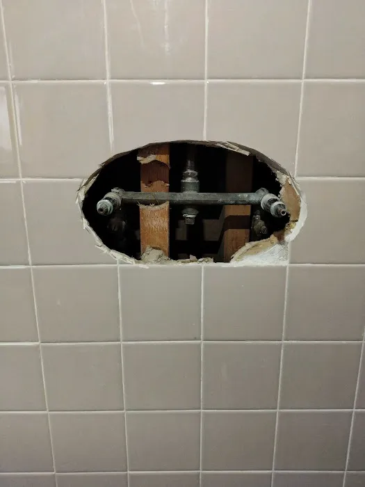 Garon T Plumbing, Heating & AC Picture 7