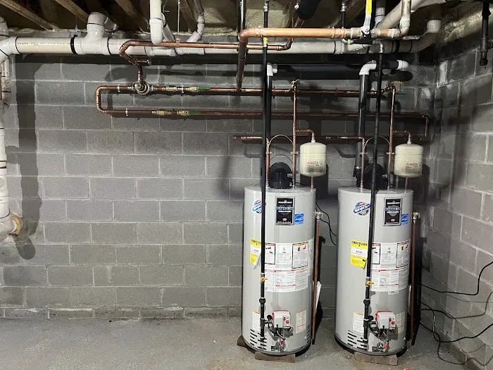 EWC PLUMBING & HEATING LLC Picture 3