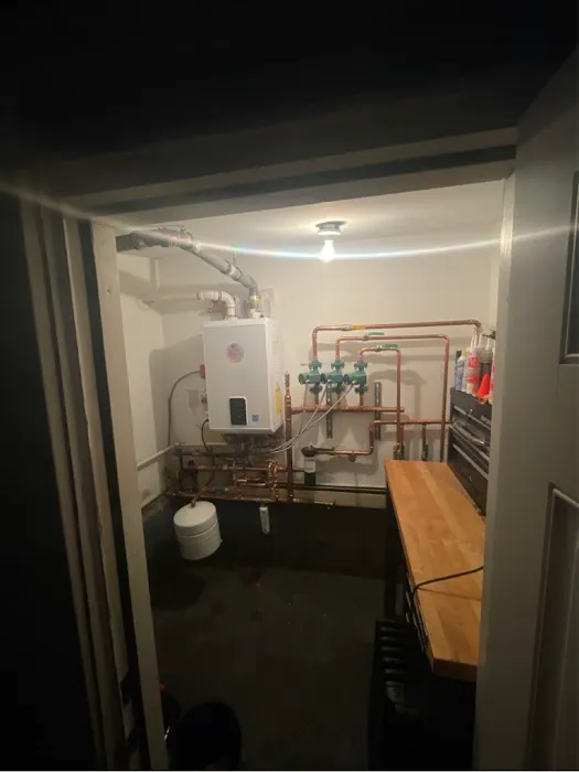 Retro Hot Water & Heating Picture 10