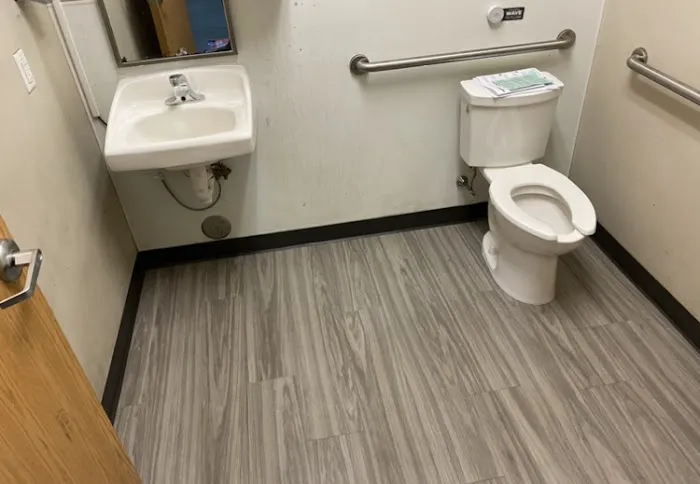 Learjet Plumbing Picture 6