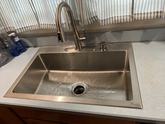 Learjet Plumbing Picture 10