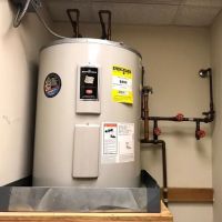 Deluxe Plumbing & Heating ico
