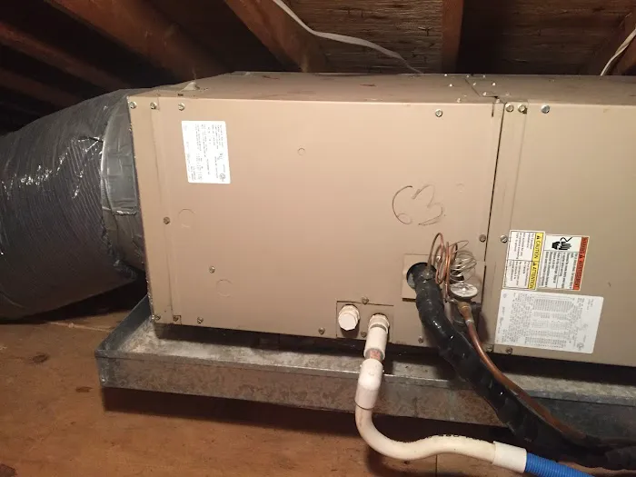 Deluxe Plumbing & Heating Picture 1