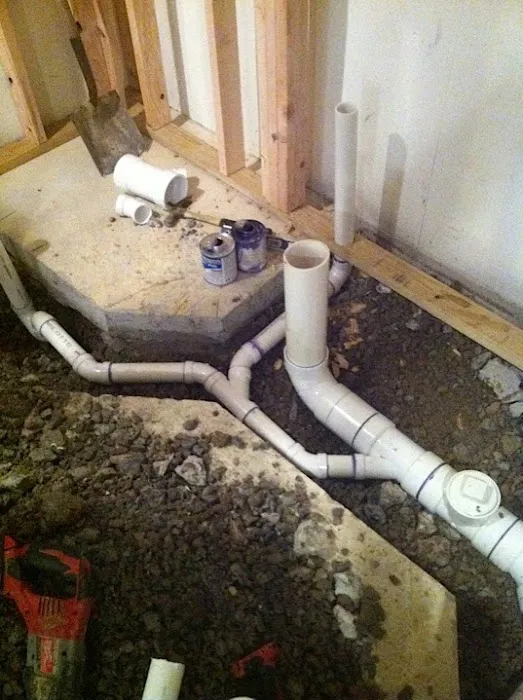 Deluxe Plumbing & Heating Picture 8