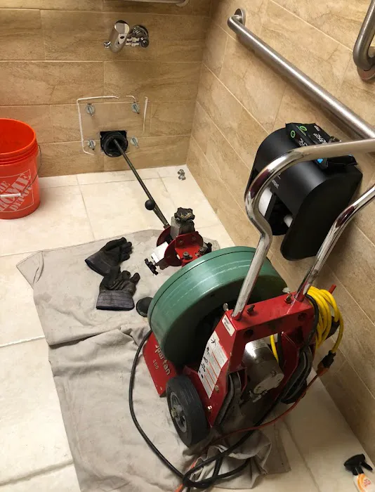 24/7 drain cleaning and plumbing repairs Picture 2