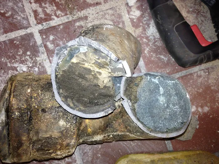 D J Melodia Plumbing, Heating and Drain cleaning Picture 7