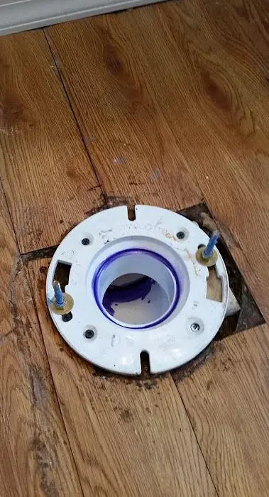 The Friendly Plumber Picture 7