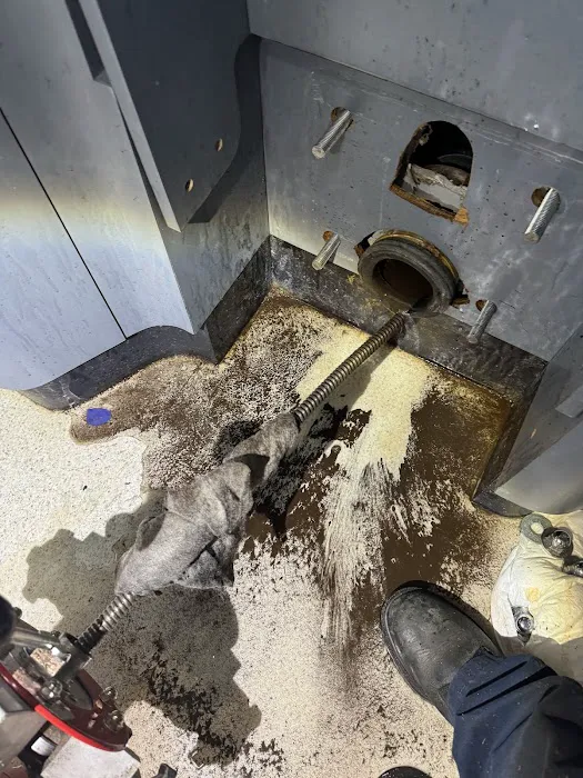 VICTORIA DRAIN CLEANING LLC Picture 9