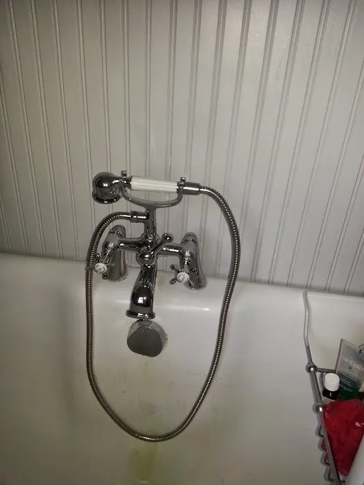 Universal Mechanical Connections Inc Plumbing Heating Air Conditioning and Electrical Contractor Picture 10