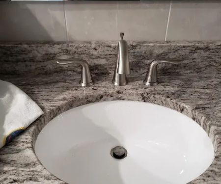 Lutz Plumbing & Heating LLC