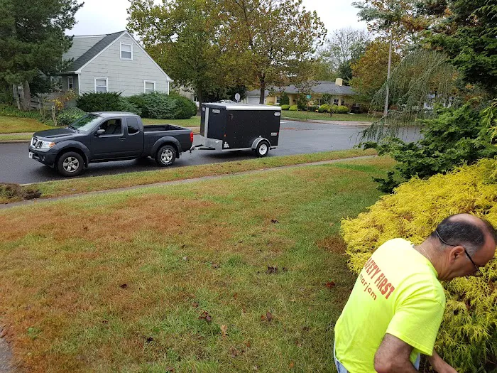 Florida Avenue Drain Clearing Picture 1