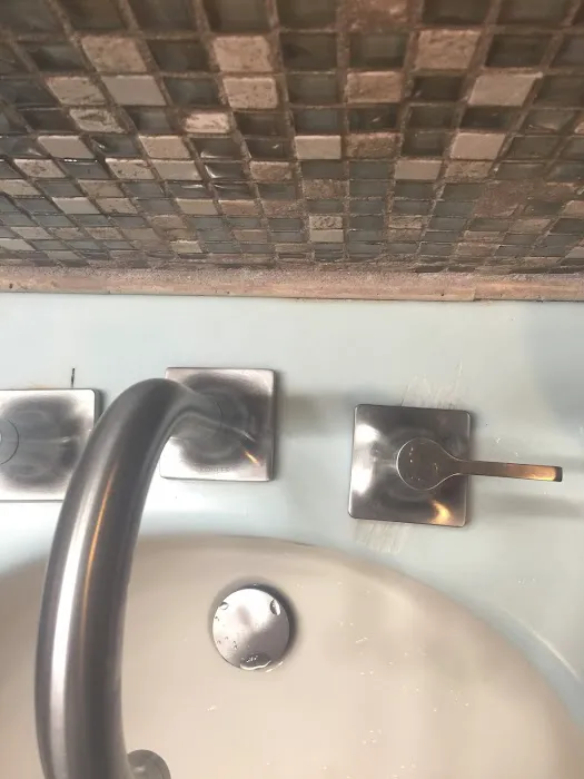 Leo G Sirois Plumbing & Heating Picture 2