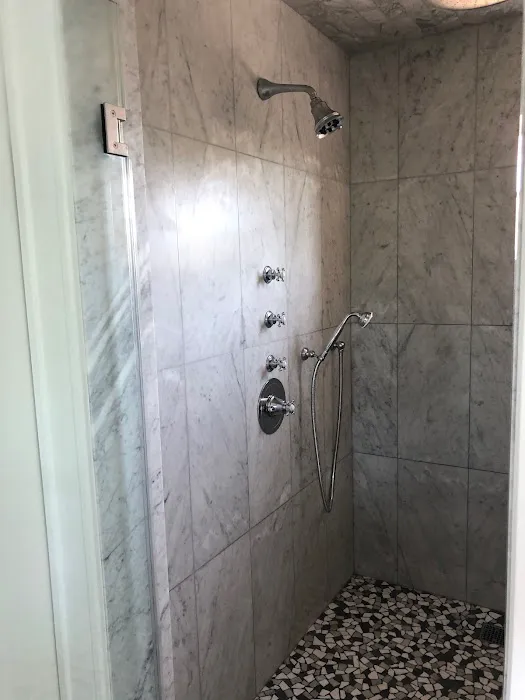 StraightEdge Plumbing Picture 1