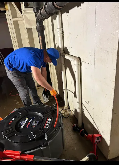 Mom and Pop Plumbing & Drain Service LLC Picture 3