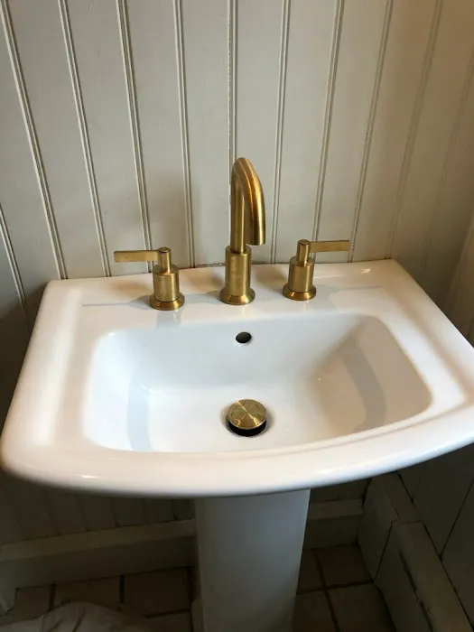 Custom Plumbing & Heating Picture 8