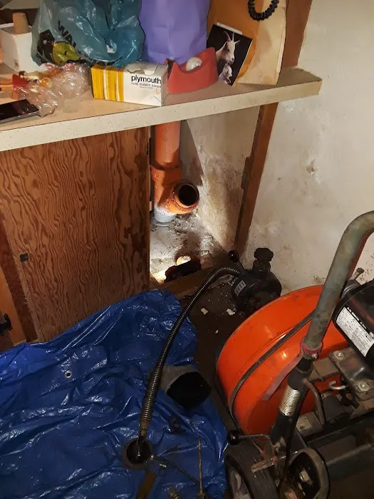 Un stop drains llc Picture 1