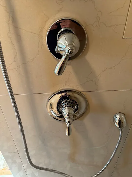 Quahog Plumbing Picture 1