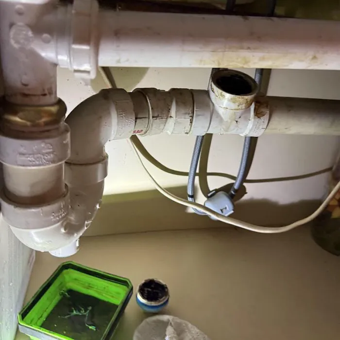 Wicked Plumbing Picture 3