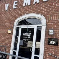 V E Mauck Plumbing Supplies ico