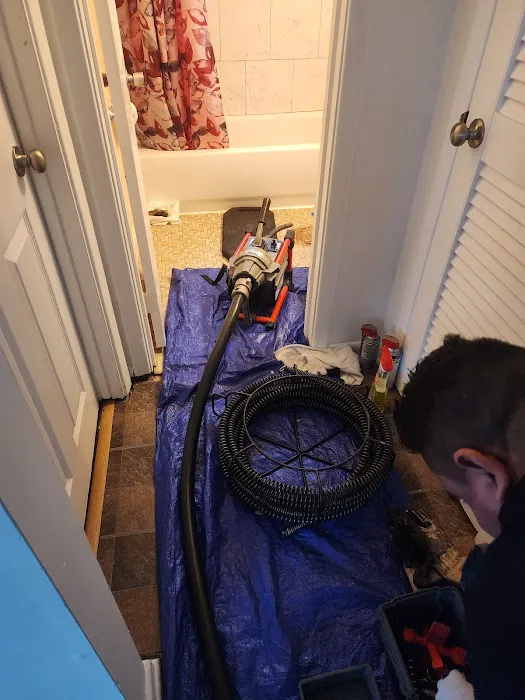 ROOTER MASTER SERVICES Picture 5