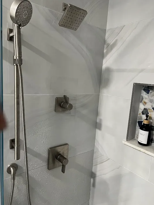 Quality Deluxe Plumbing Picture 3