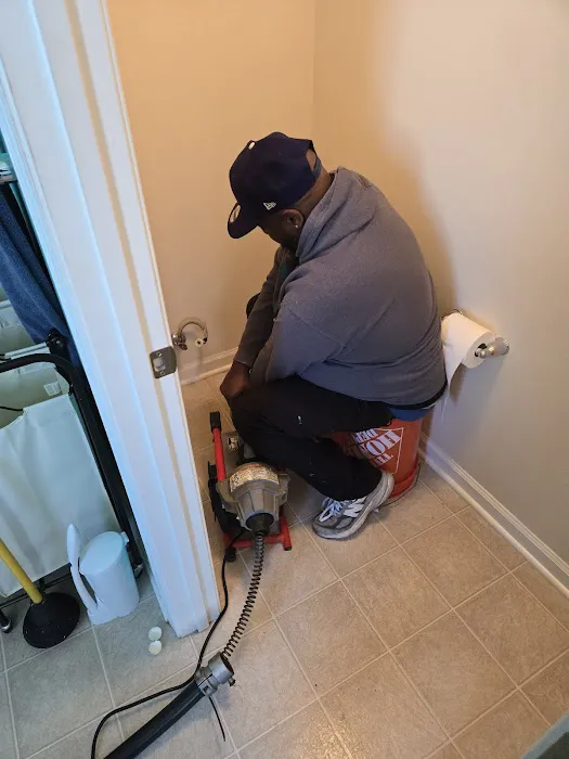 J&W PLUMBING SERVICES Picture 8