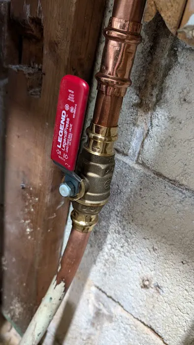 THE IRISH PLUMBER Picture 1