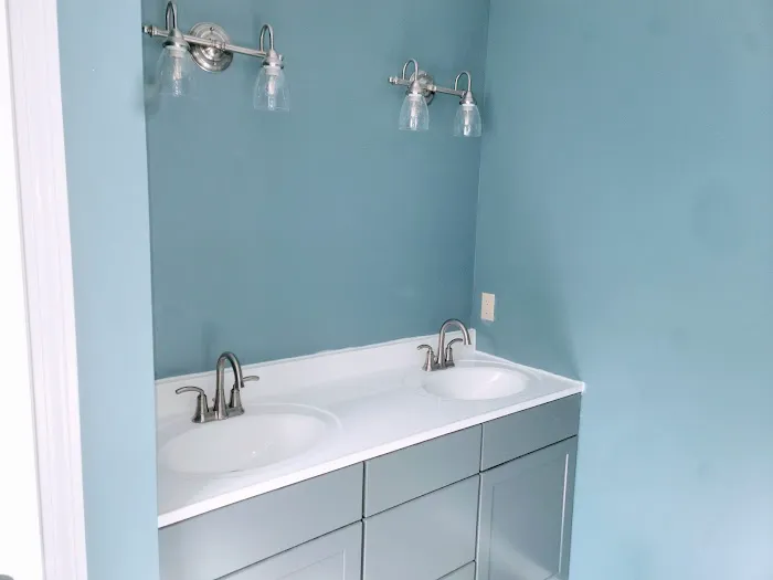 Holden Plumbing Sales & Service Picture 1