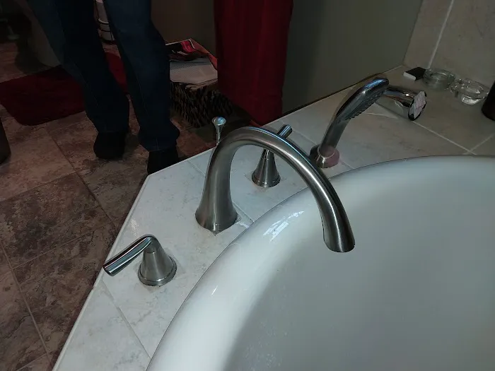2E Plumbing and Well Pump Picture 8