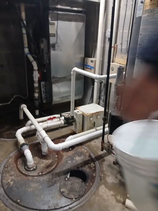 2E Plumbing and Well Pump Picture 3