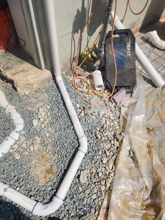 DAQ,S PLUMBING LLC Picture 2