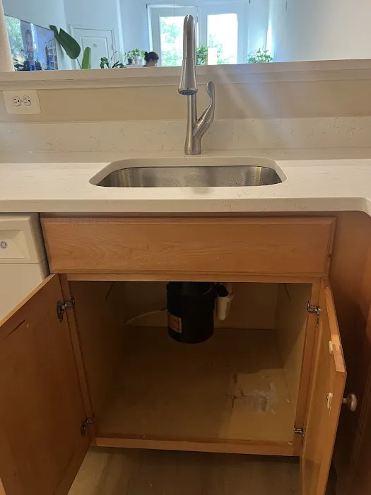 PlumberBee Picture 7