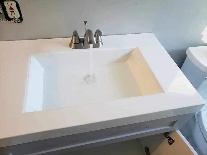 207 Plumbing and Heating Picture 3