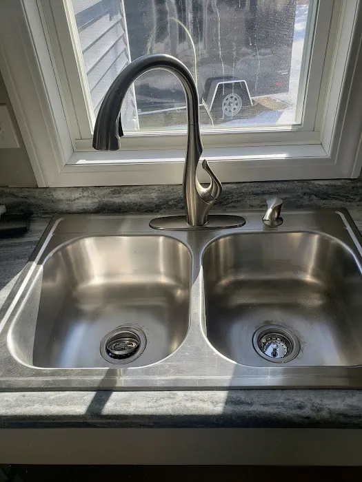 207 Plumbing and Heating Picture 7