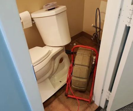 Tuckers Incorporated