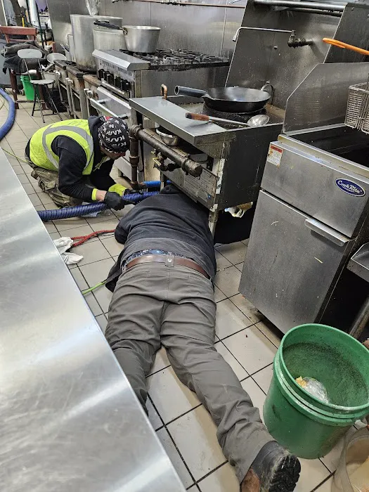 24/7 Grease Traps & Hood Cleaning Picture 2
